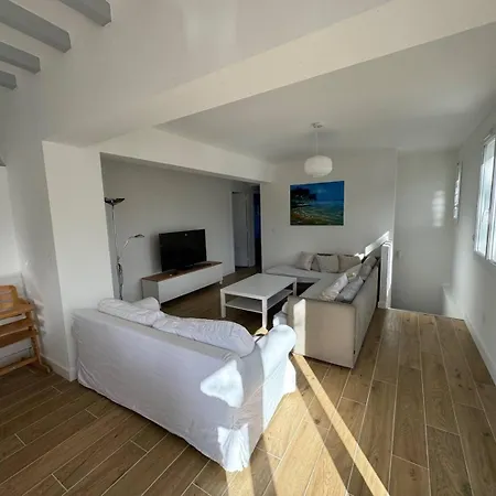 Capbreton. Bakensack Avec Terrasse Pour 12 Personnes Wifi Gratuit
