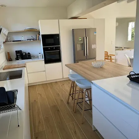 Capbreton. Bakensack Avec Terrasse Pour 12 Personnes Wifi Gratuit * 카브레톤