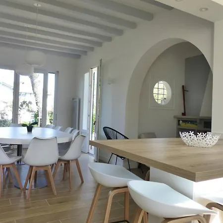 Capbreton. Bakensack Avec Terrasse Pour 12 Personnes Wifi Gratuit